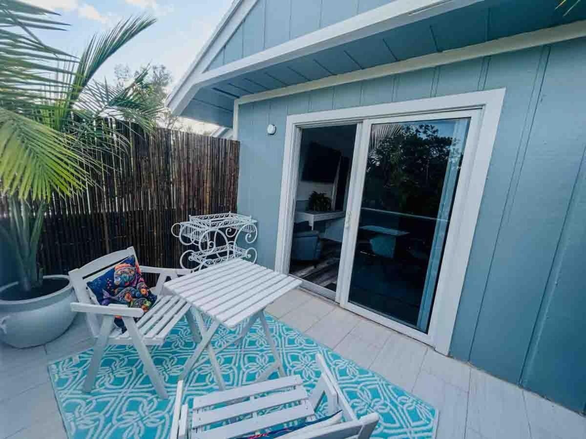 Artistic Retreat, King Suite With Private Balcony! Delray Beach Exterior photo